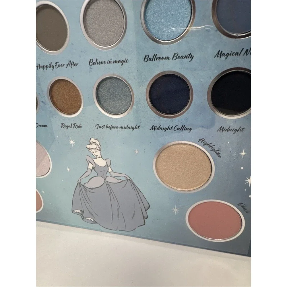 New Disney Princess - CINDERELLA  - 22 Color Face &Eyeshadow Palette - Full Size